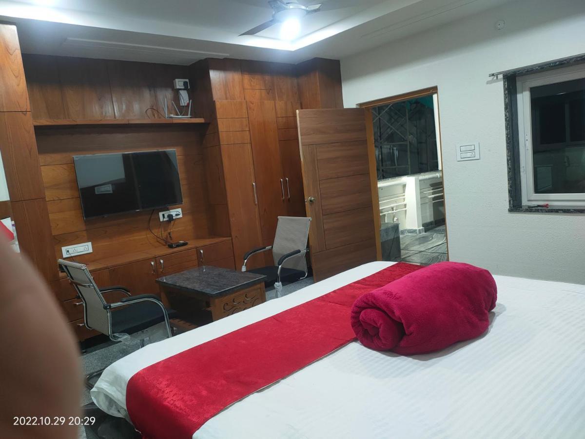Hotel New Maruthi Inn, Lb Nagar Haidarábád Kültér fotó