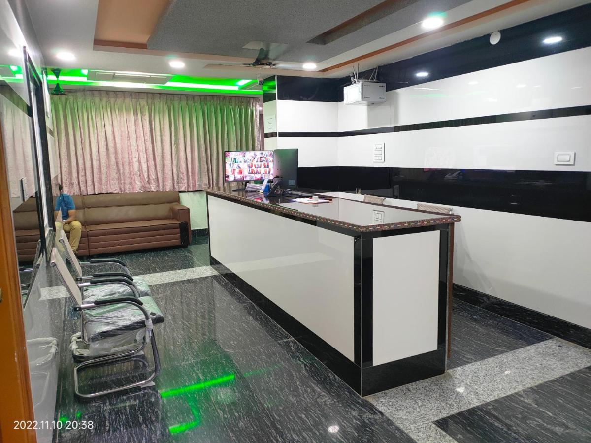 Hotel New Maruthi Inn, Lb Nagar Haidarábád Kültér fotó