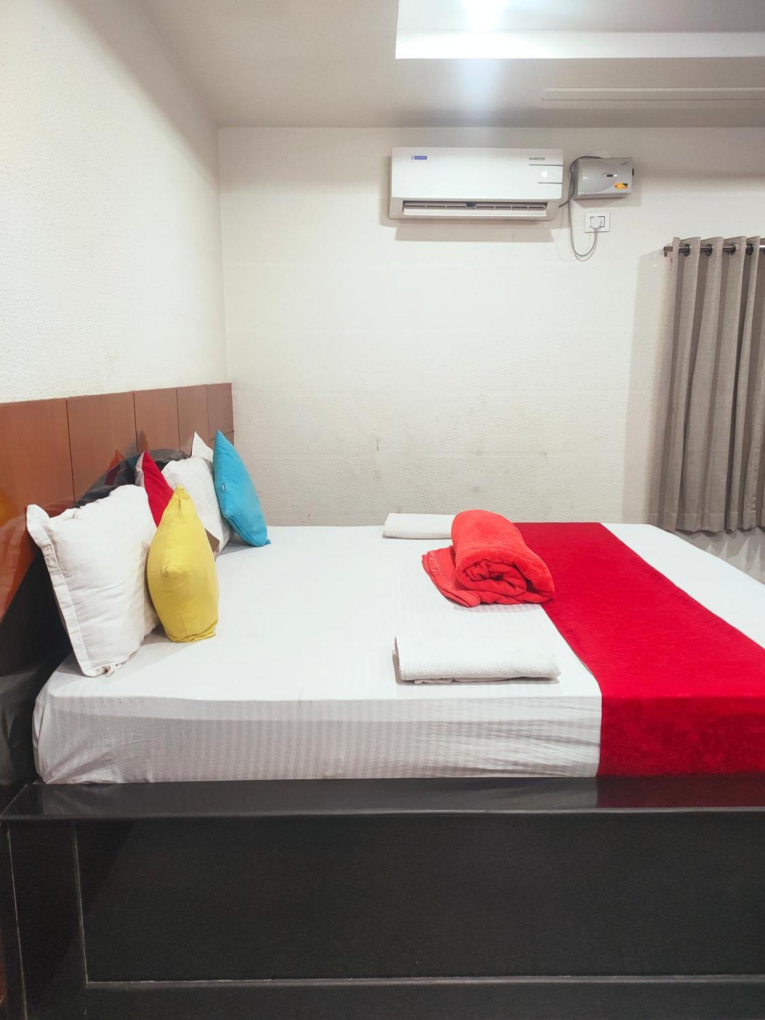 Hotel New Maruthi Inn, Lb Nagar Haidarábád Kültér fotó