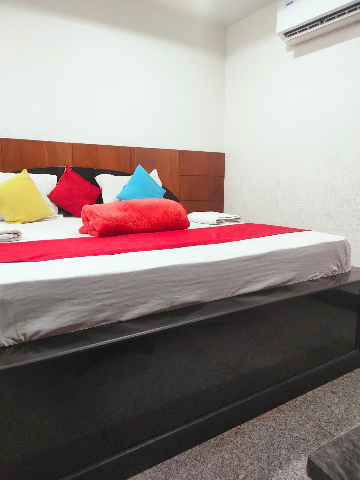 Hotel New Maruthi Inn, Lb Nagar Haidarábád Kültér fotó